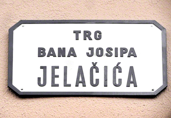 Zagreb, Straßenschild Platz Jelačić